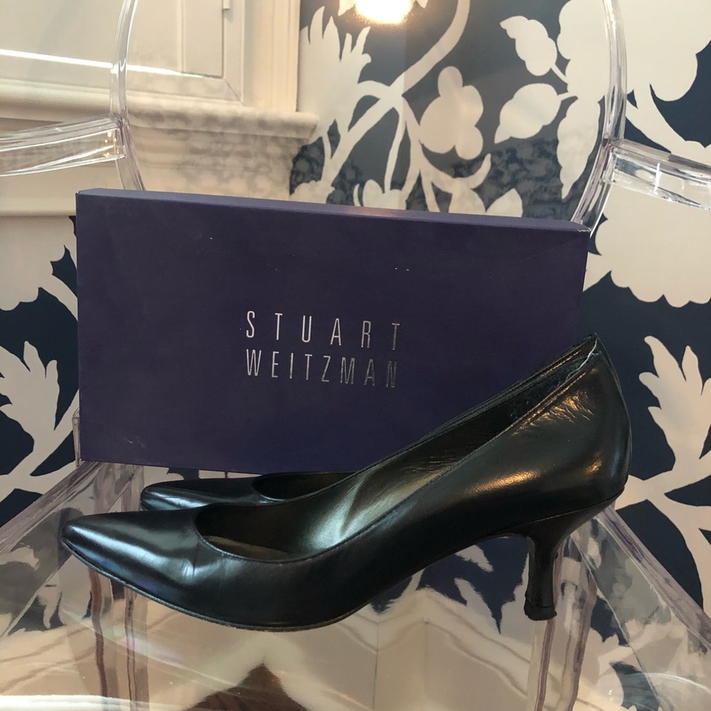 Stuart Weizmann Black Pumps - image 2